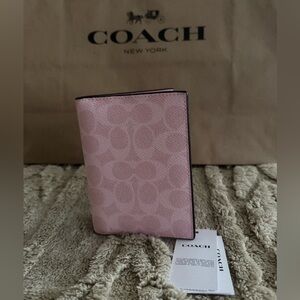 Coach Passport holder Powder Pink